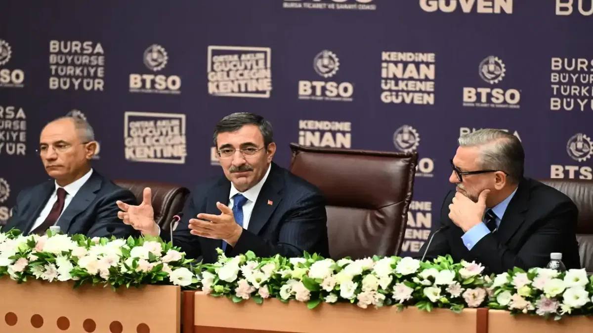 Cevdet Yılmaz Bursa'da yeni nesil OSB'yi inceledi