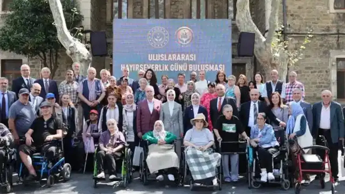 Bakan Göktaş, Darülaceze bağışçılarıyla buluştu
