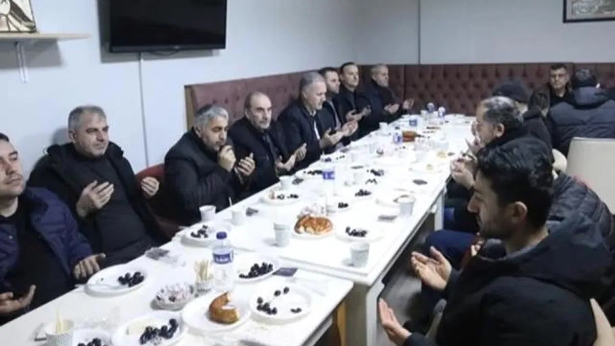 Bursa İnegöl'de 'Bereket Sofrası' bu hafta Emir Sultan'da kuruldu