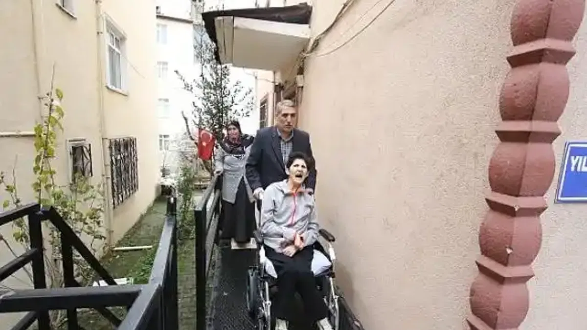 Büyükşehir'den engelli birey için özel rampa