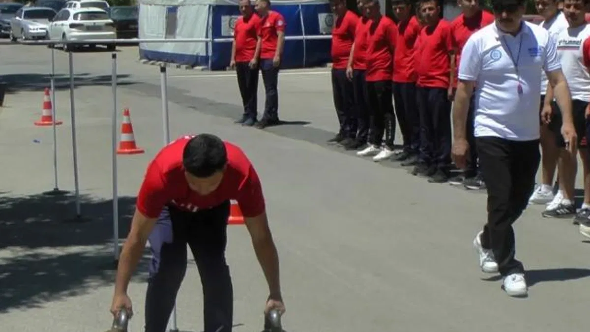 İtfaiyecilere kondisyon için spor parkuru testi