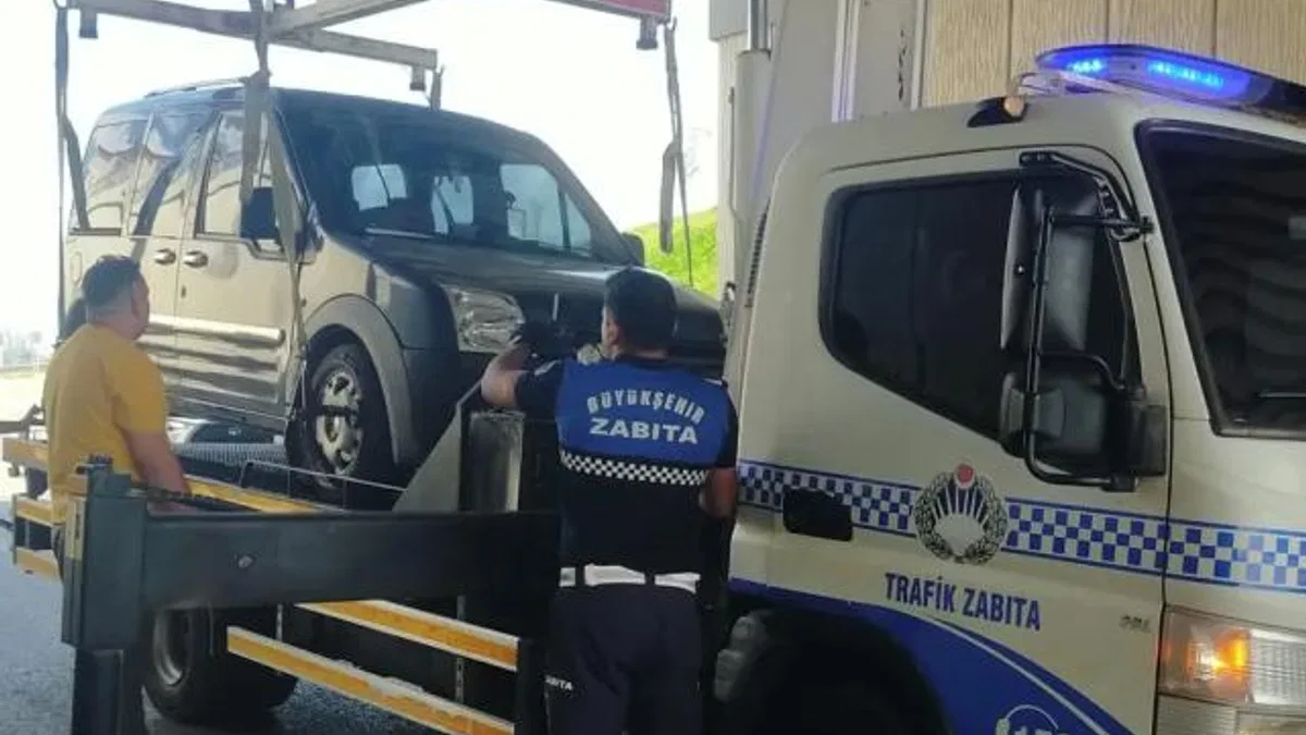 Kocaeli Zabıtası tedavi yolunda yalnız bırakmadı