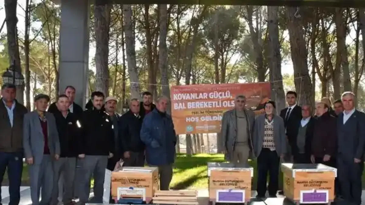 2 Bin Arı Kovanı Üreticiyle Buluştu