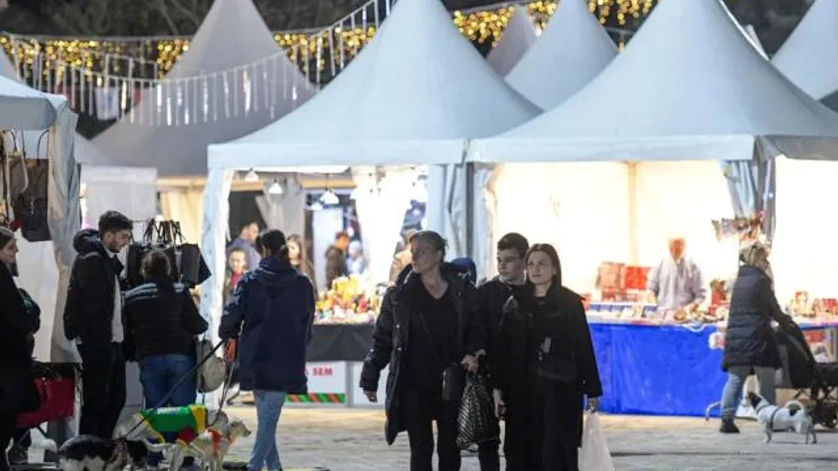 İzmir'de Kültürpark’a yeni yıl ruhu geldi