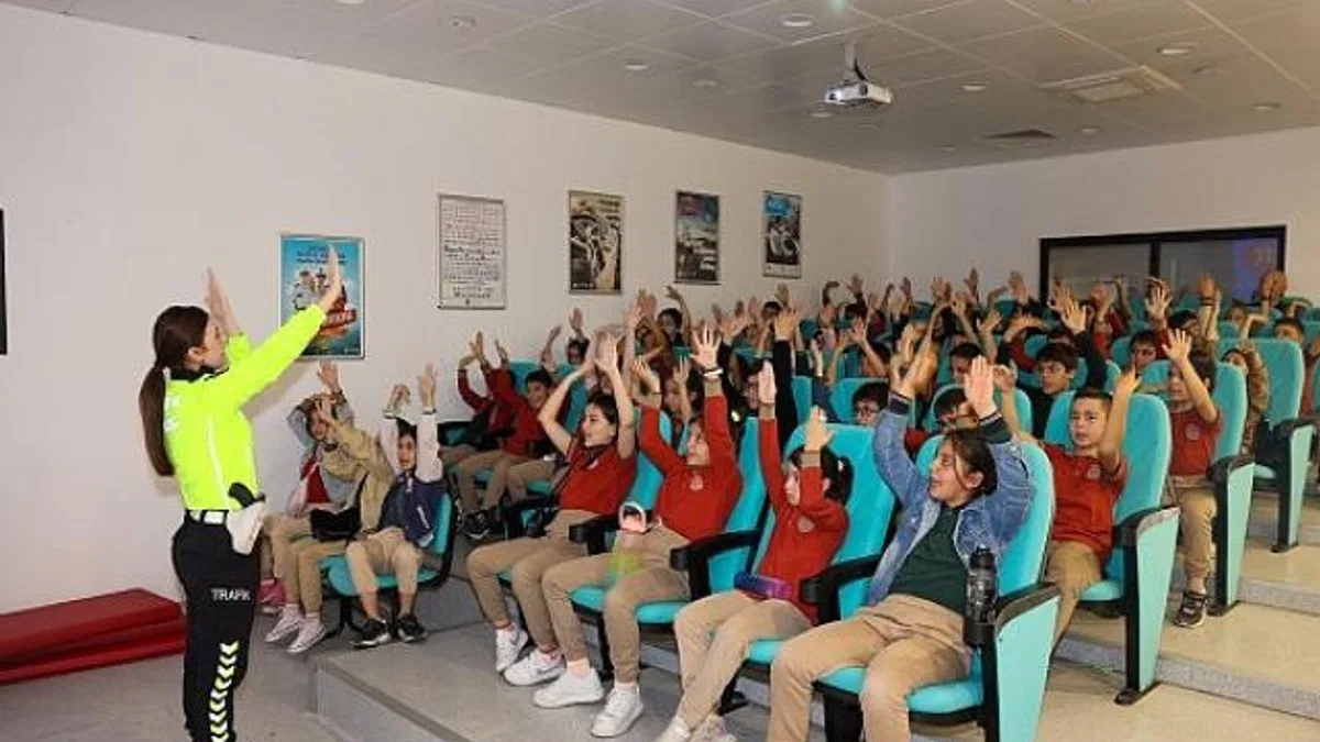 Selçuklu Trafik Eğitim Parkı Trafikte Bilinçli Nesiller Yetiştirmeye Devam Ediyor