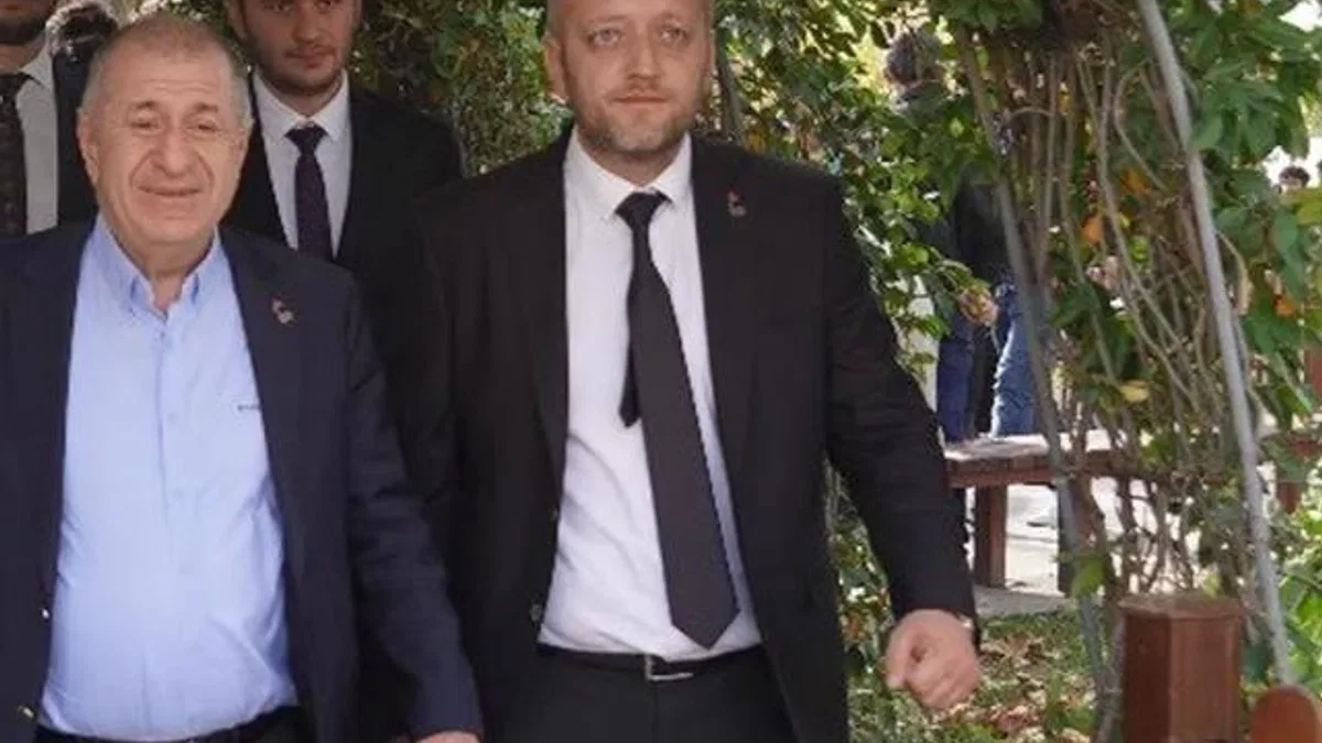 Zafer Partisi Bursa'da Leman karikatürüne ve Atatürk hakaretlerine tepki