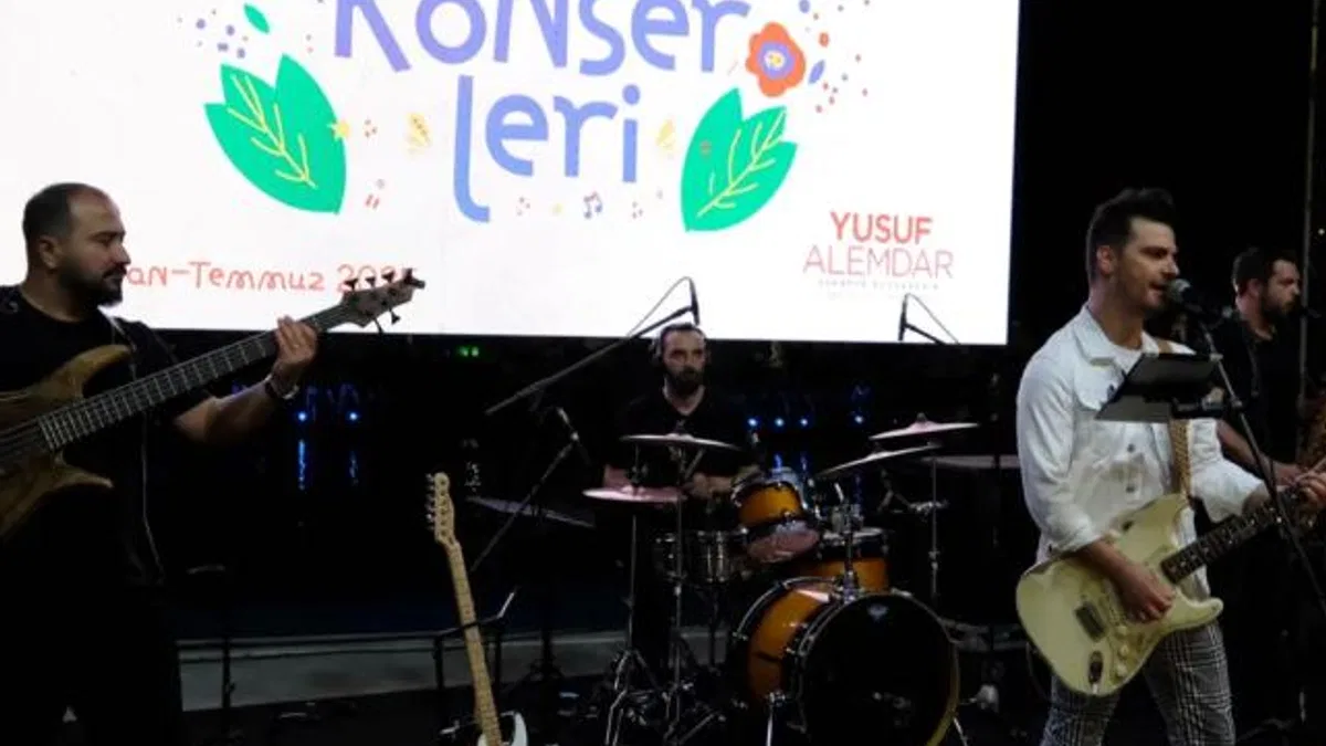 Sakarya Millet Bahçesi'nde müzik dolu akşam