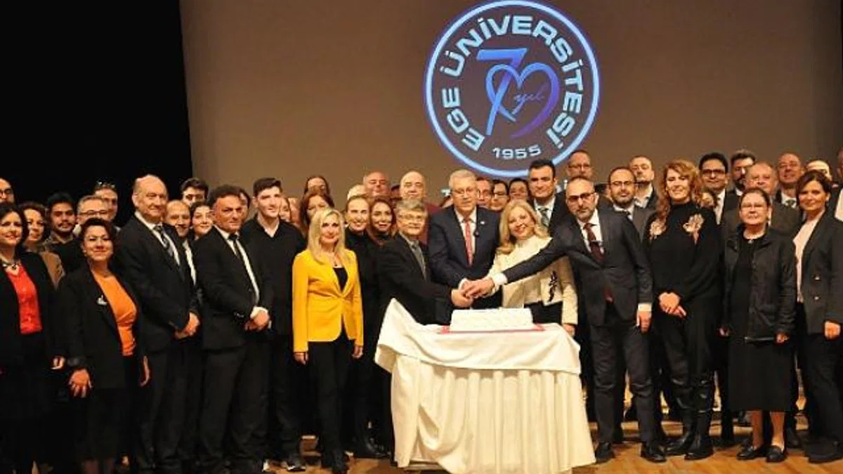Ege Üniversitesinde 70'inci yıla özel logo tasarlandı