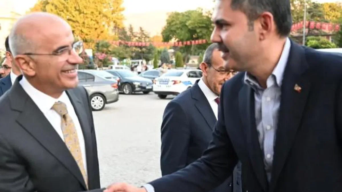 Bakan Kurum Malatya Büyükşehir Belediye Başkanı Sami Er’i ziyaret etti
