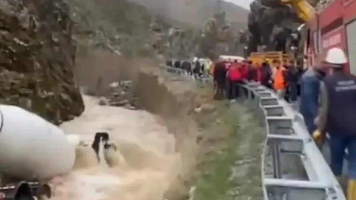 Bitlis Hizan’da beton mikseri kazası