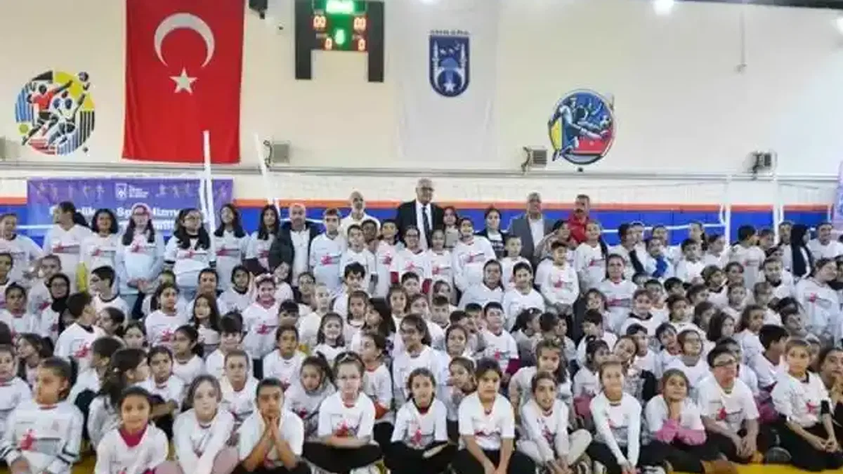 Ankara Büyükşehir'den 'Voleybolcu Fabrikası'na destek