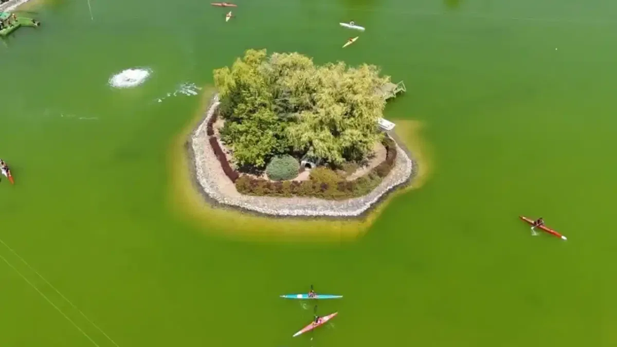 Eskişehir’de çocuklar yazı kano ile geçirdi