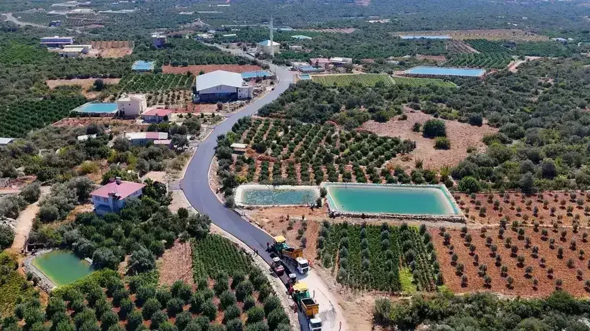 Erdemli Esenpınar’da ulaşım hamlesi