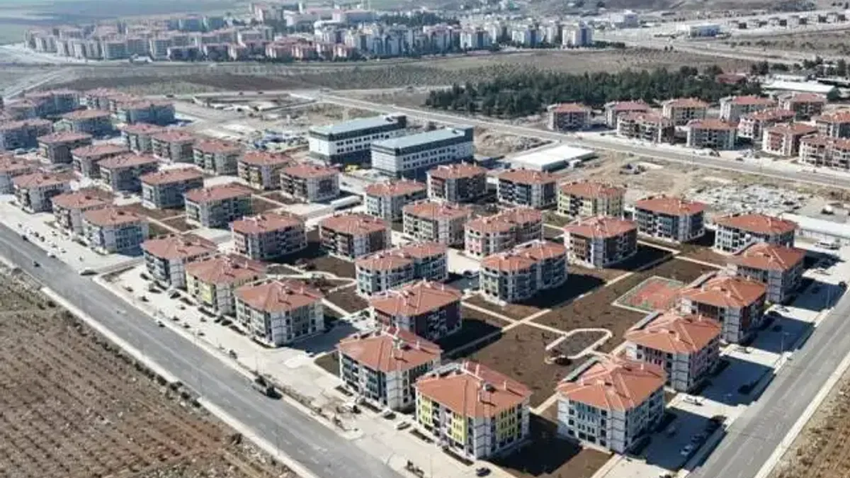 Gaziantep'te Nurdağı ve İslahiye yeniden ayağa kalkıyor