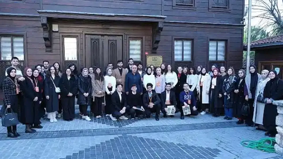 Öğrenciler "Diplomasi360" ile İstanbul'da Çeşitli Kurumları Ziyaret Etti