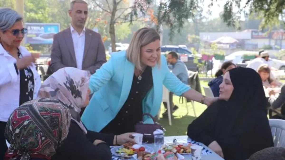 İzmit'te din görevlileri aileleriyle ağırlandı