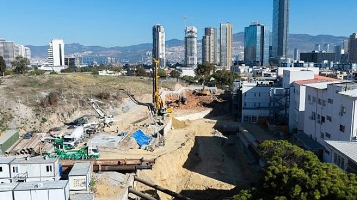 Eşrefpaşa Hastanesi ek bina inşaatında yoğun tempo