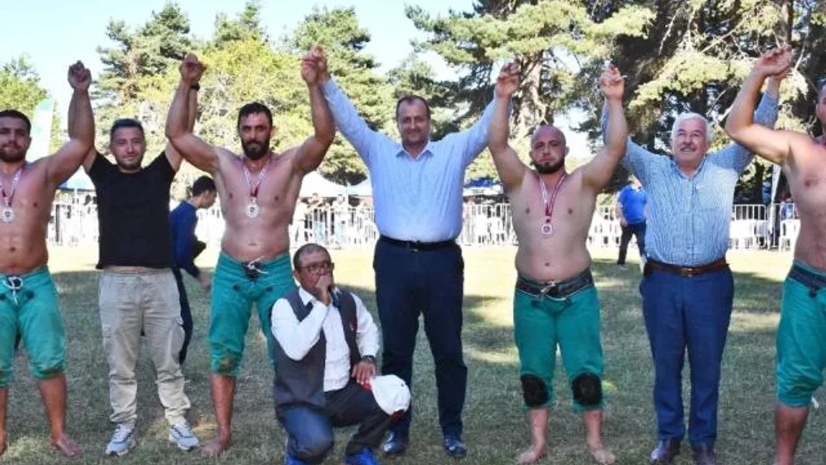 İznik Alıç Yaylası'nda kıran kırana güreş