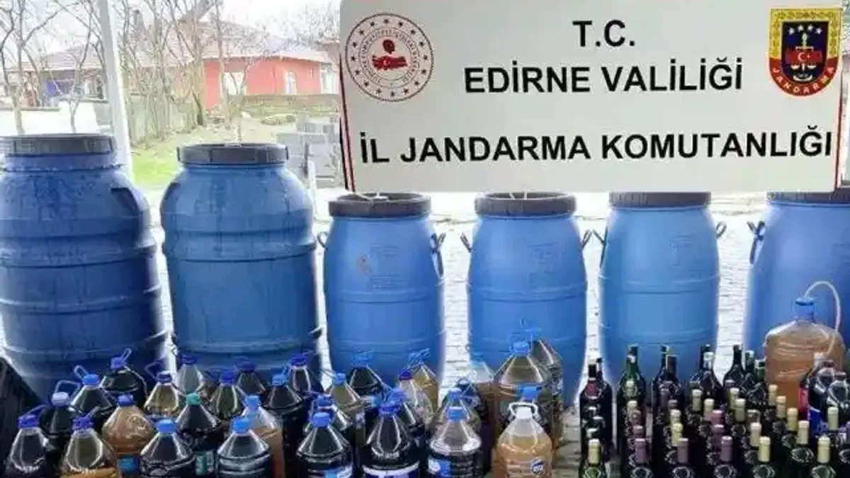 Edirne Uzunköprü'de Jandarma'dan sahte alkol operasyonu