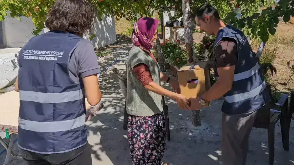 İzmir’de sosyal destek için çalınmadık kapı kalmayacak