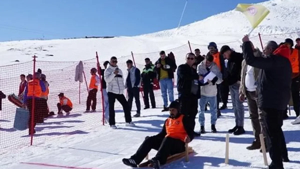 Erciyes'te Geleneksel Kızak Türkiye Şampiyonası heyecanı