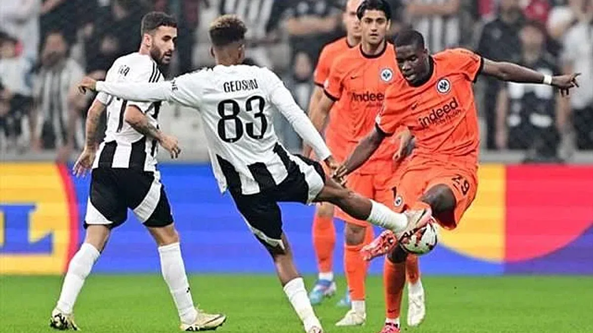 Beşiktaş 1 - 3 Eintracht Frankfurt (Maç Sonucu) Kartal evinde kaybetti!