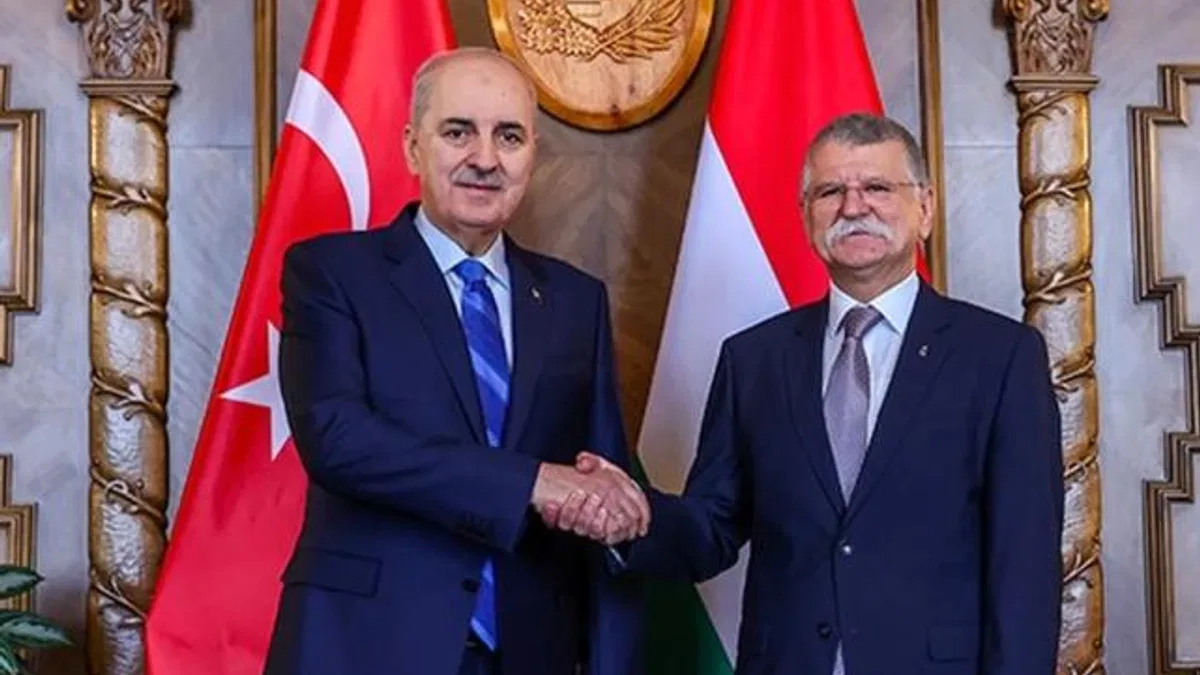 Kurtulmuş, Macaristan'daki mevkidaşıyla görüştü