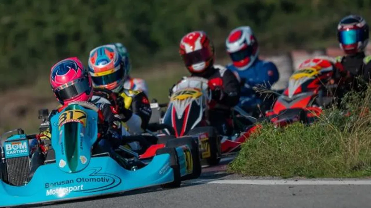 Karting heyecanı Kocaeli'de sürüyor