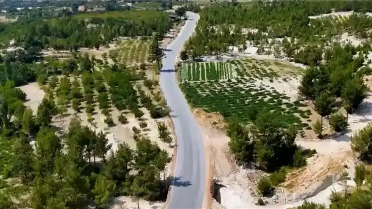 Mersin Gülnar’da yol ağı güçleniyor