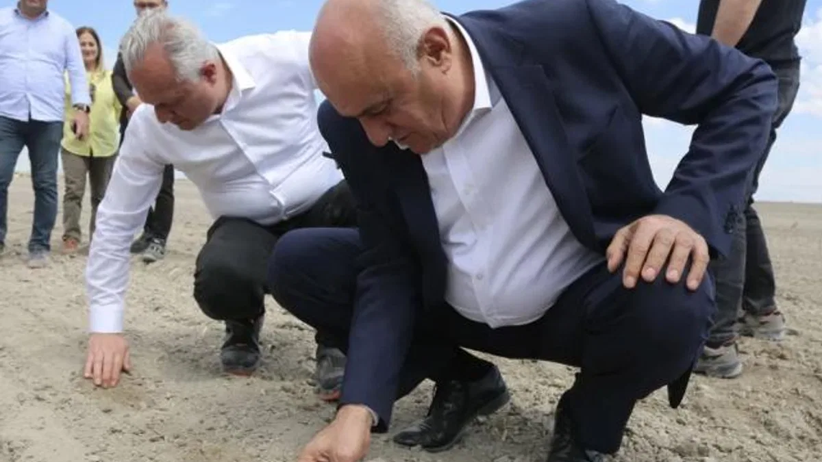 Konya'da PANKOBİRLİK pancar ekimine başladı