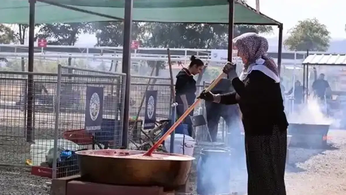Kayseri Talas'ta vatandaşlar kışlık hazırlıklarını tamamladı