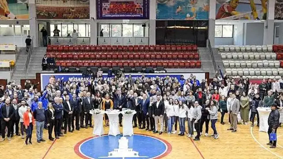 Büyükşehir Belediyesi'nin spor ailesi yeni yıl için bir araya geldi "Şampiyon olacağım diyen herkesin yanında olacağız"