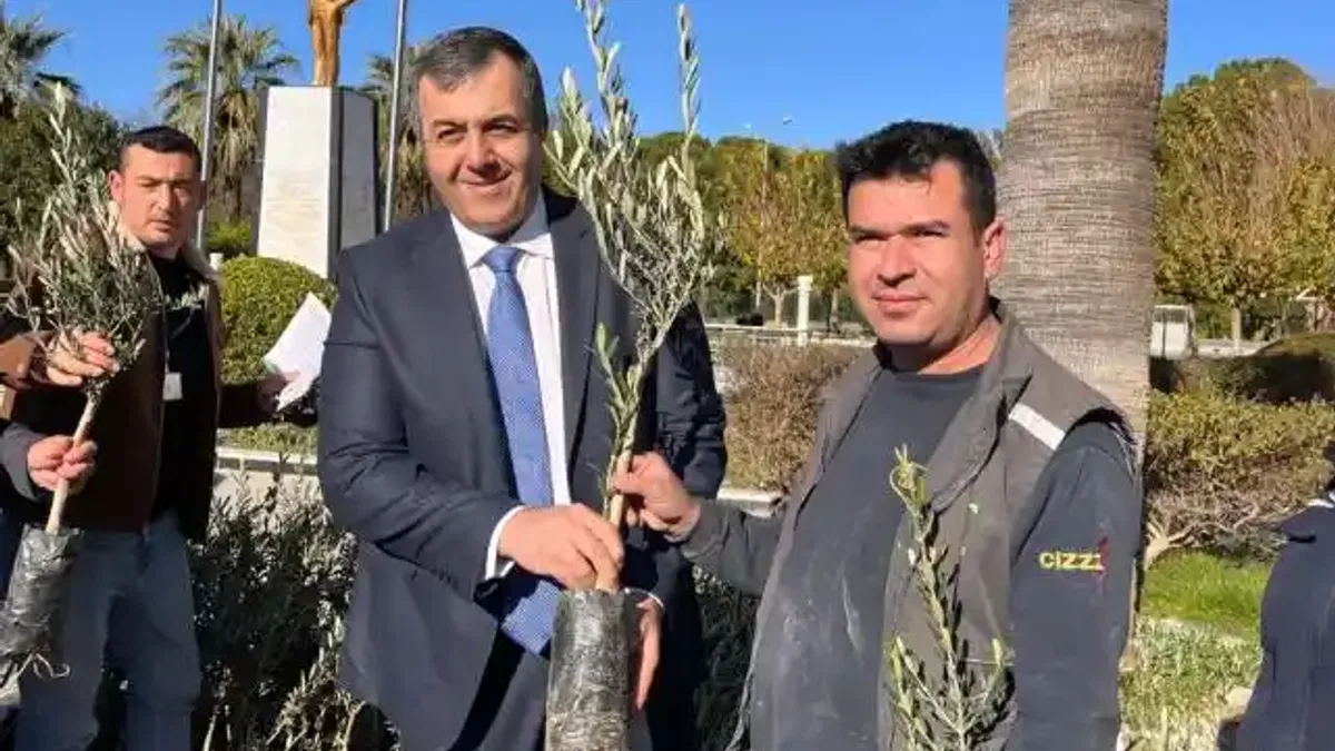 Muğla Dalaman'da zeytin ve ceviz fidanları dağıtıldı