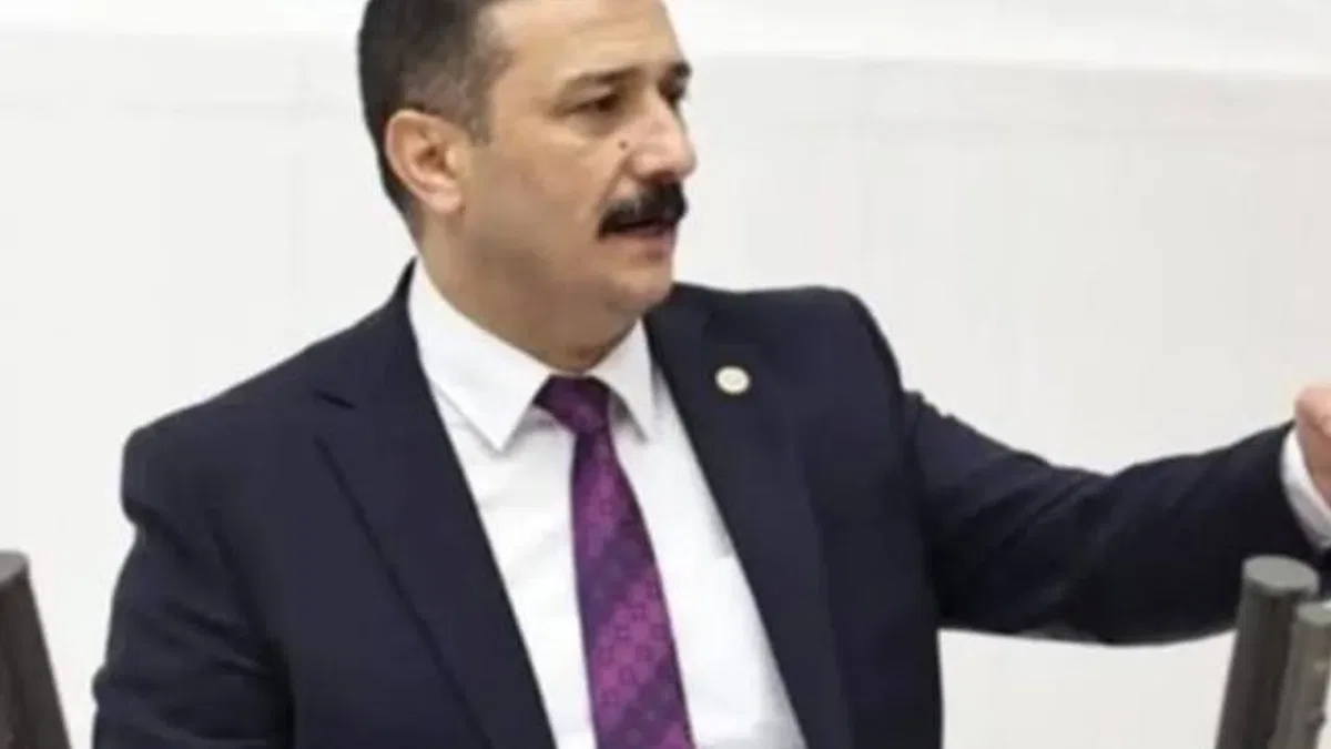 İYİ Partili Türkoğlu'ndan nakliyeci esnafı için çifte önerge