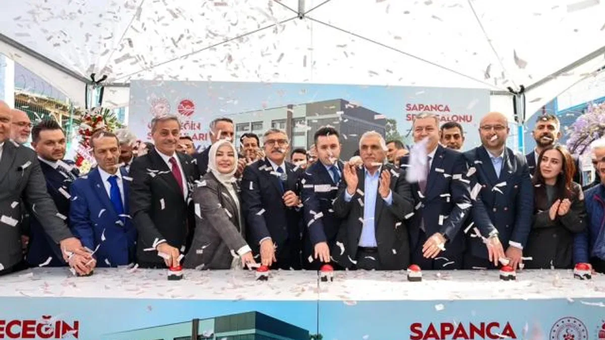 Sakarya’da spor hamlesi... Spor Salonu'nda 4. temel Sapanca’ya