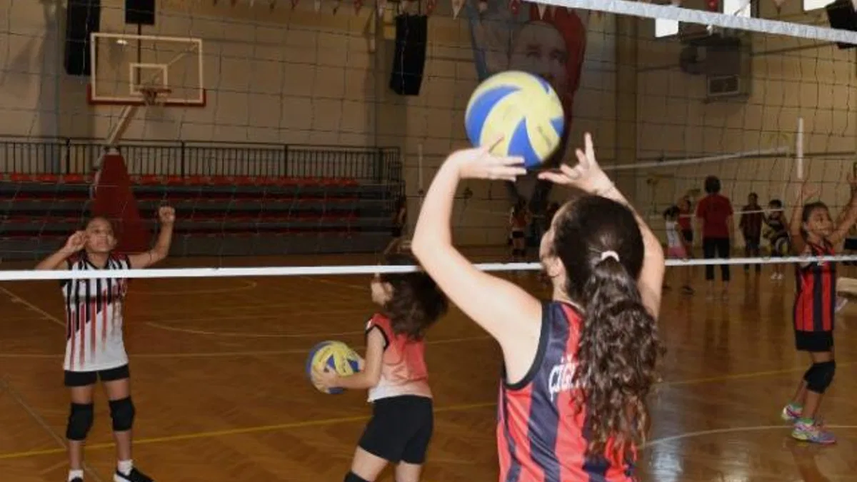 İzmir Çiğli'de 'Yaz Spor' heyecanı