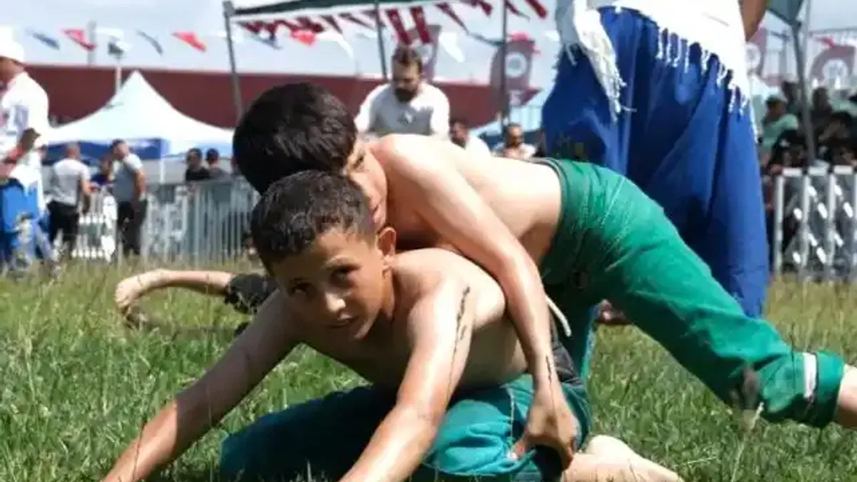 Kocaeli'de pehlivanlar er meydanında