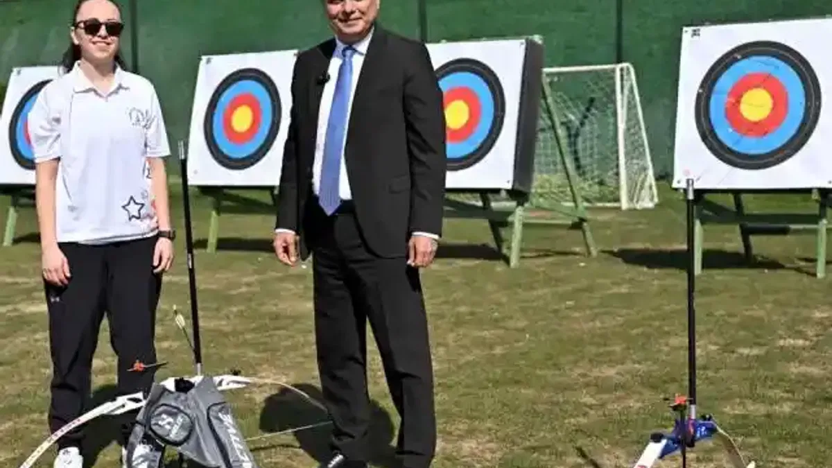 Başkan Uysal gençleri okçuluk eğitimine davet etti