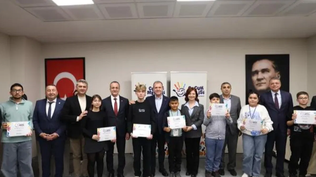 Mersin’de Çocuk Meclisi’nin son toplantısı yapıldı