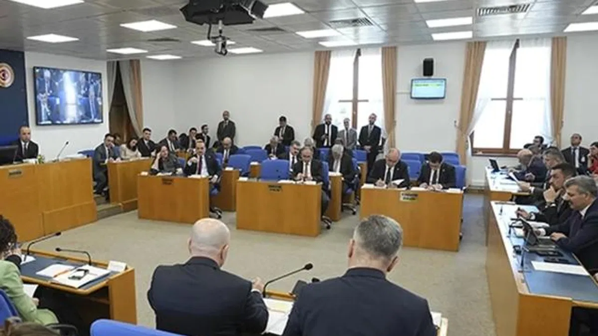 Bayram ikramiyesi komisyondan geçti