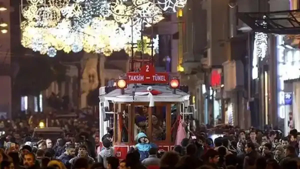 İstanbul'da yeni yılda 50 bin personel görev başında olacak