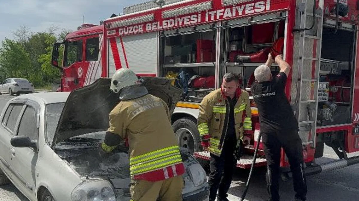 Düzce'de otomobil yangınına anında müdahale