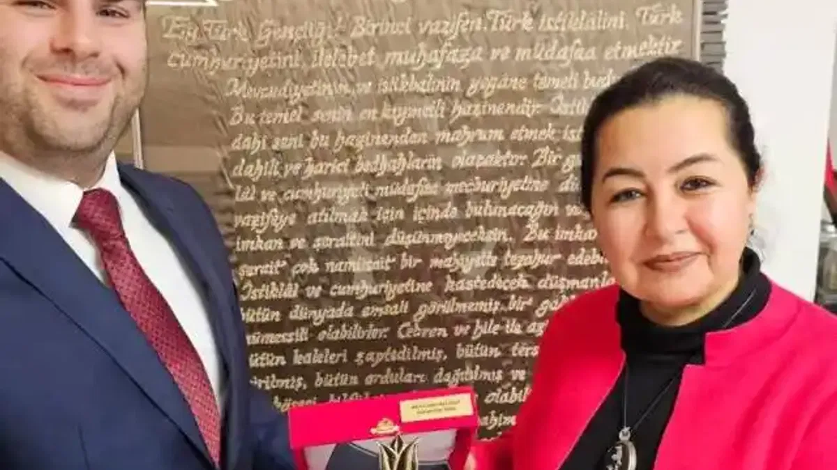 Altın Lale’nin '6 Şubat Deprem Yardım Ödülü' Bilginsoy’un oldu