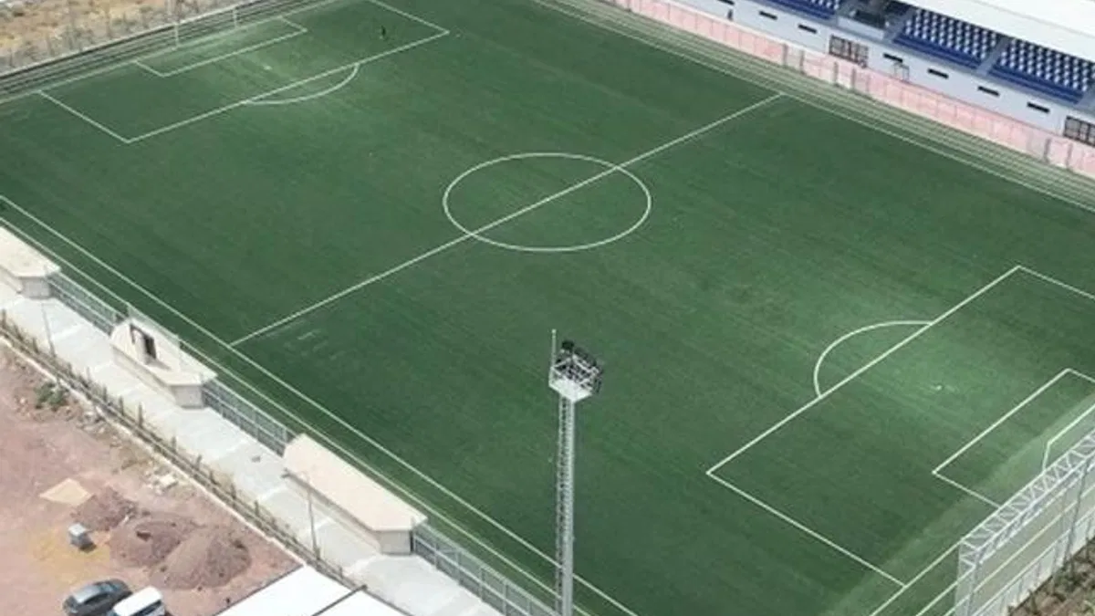 Kocaeli'nde gençler için bir futbol sahası da Alikahya'ya