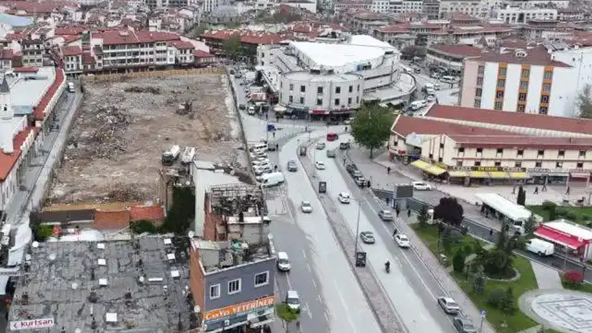 Konya'ya değer katan dönüşümde yıkımlar tamamlandı