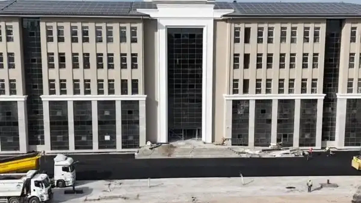 Kayseri Büyükşehir'den 2 milyon liralık asfalt yatırımı