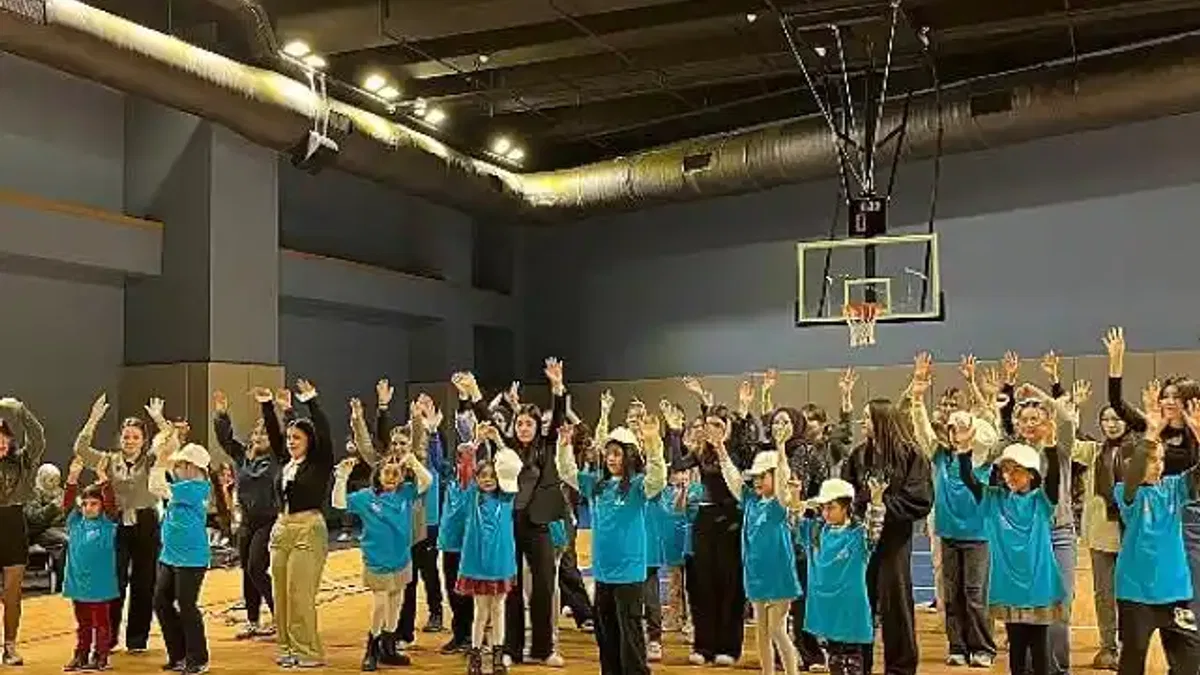 İstinye Üniversitesi ve Gülmek İyileştirir Derneği "Spor her çocuğun hakkı" diyor