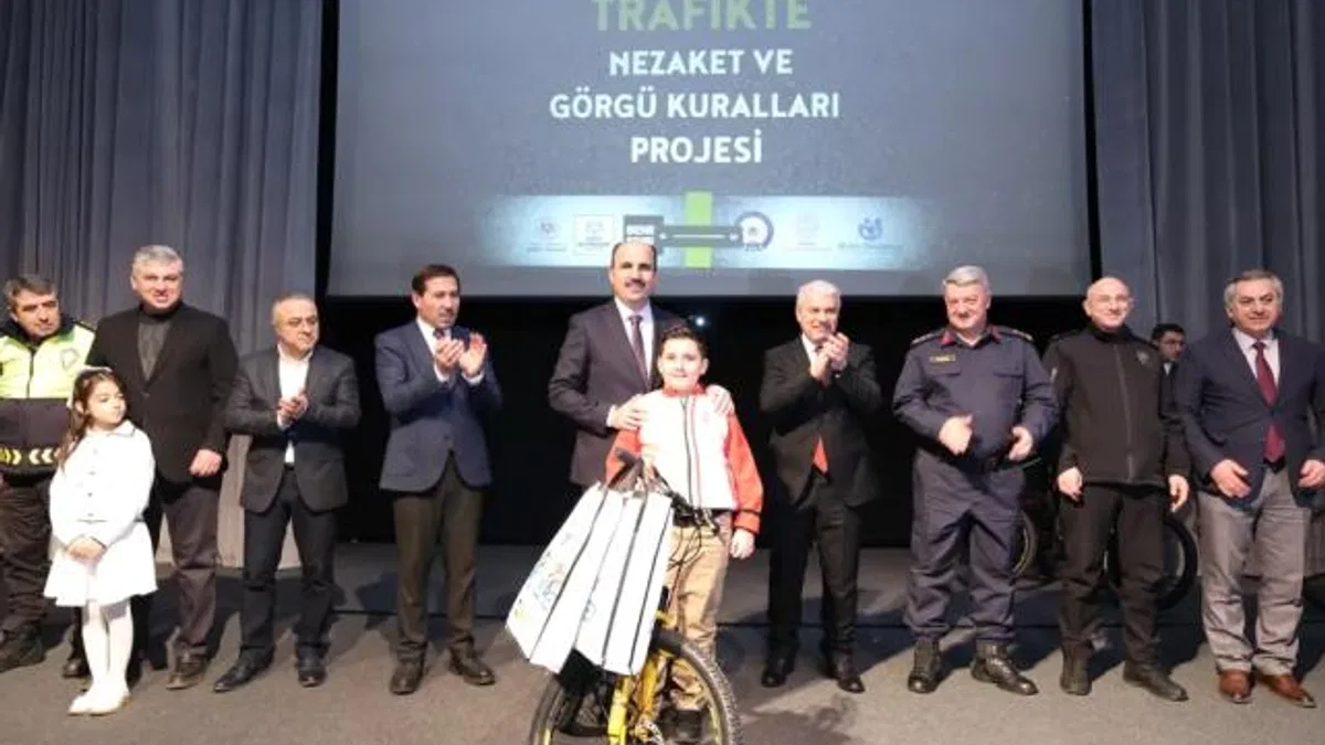 Konya'da resim ve fotoğraf yarışmasının ödülleri takdim edildi