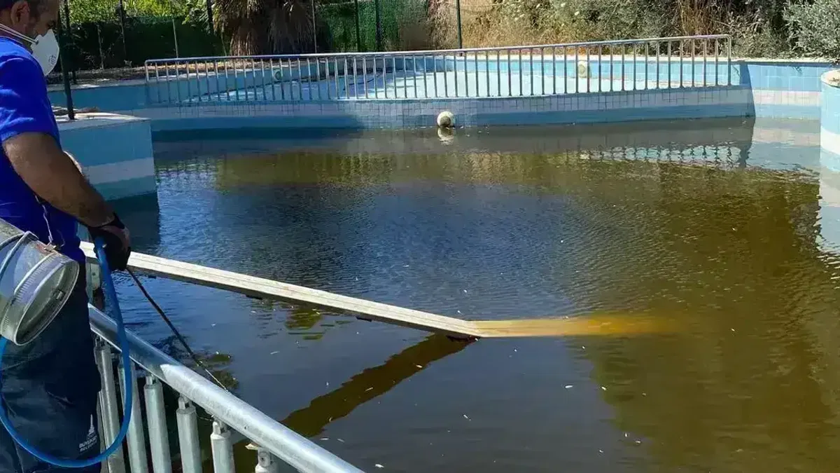 İzmir'de sivrisinekle mücadelede dört mevsim devam
