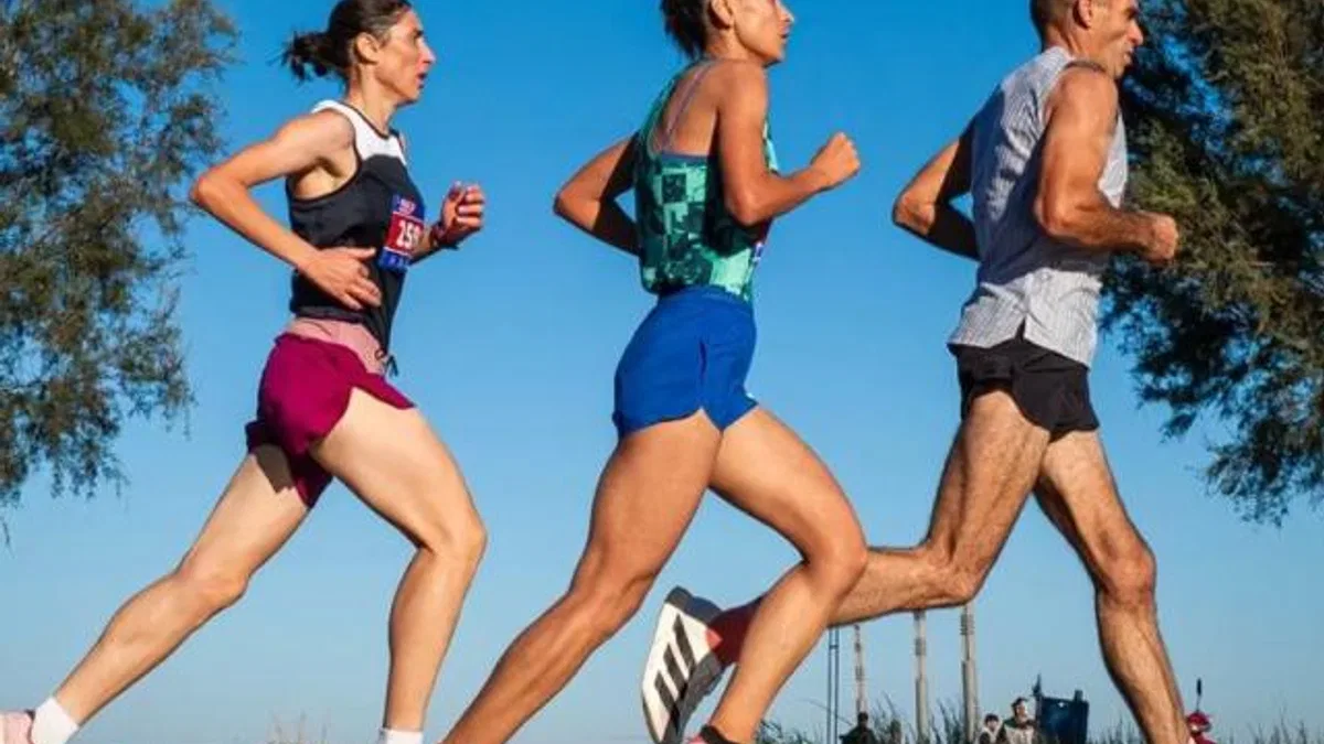İzmir’de 9 Eylül Yarı Maratonu coşkuyla koşuldu